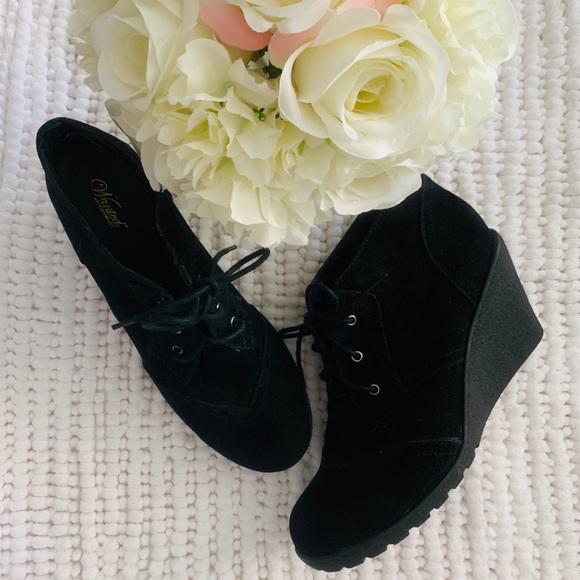 Wanted Shoes - Women’s black suede bootie 10